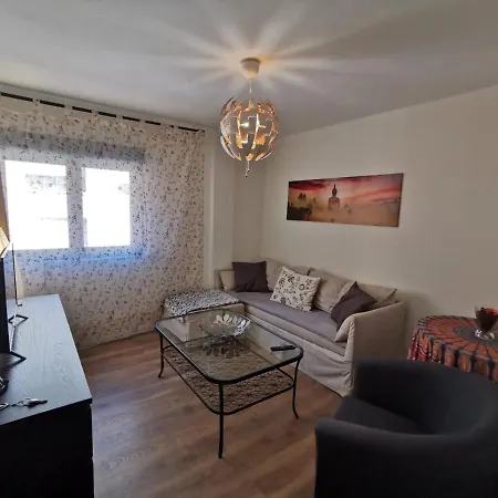 Calle Rio Deva 17 * اوفيدو